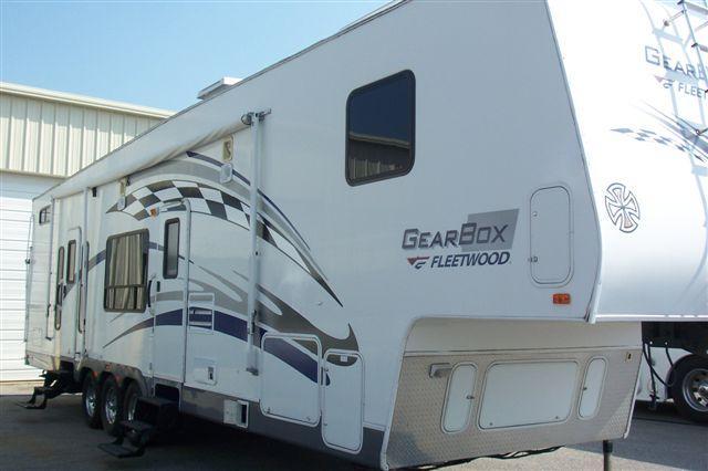 Used 2006 Fleetwood Gear Box GEAR BOX Fifth Wheel For Sale